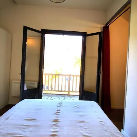 Montagnes Pyrenees Boo-Silhen