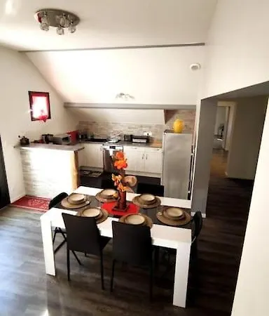 Montagnes Pyrenees Boo-Silhen